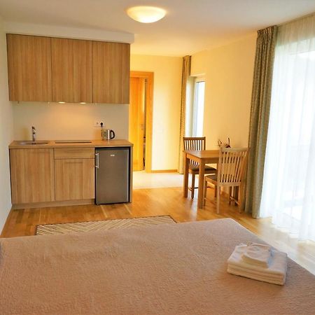 Smelio Vila Apartments Palanga Eksteriør billede