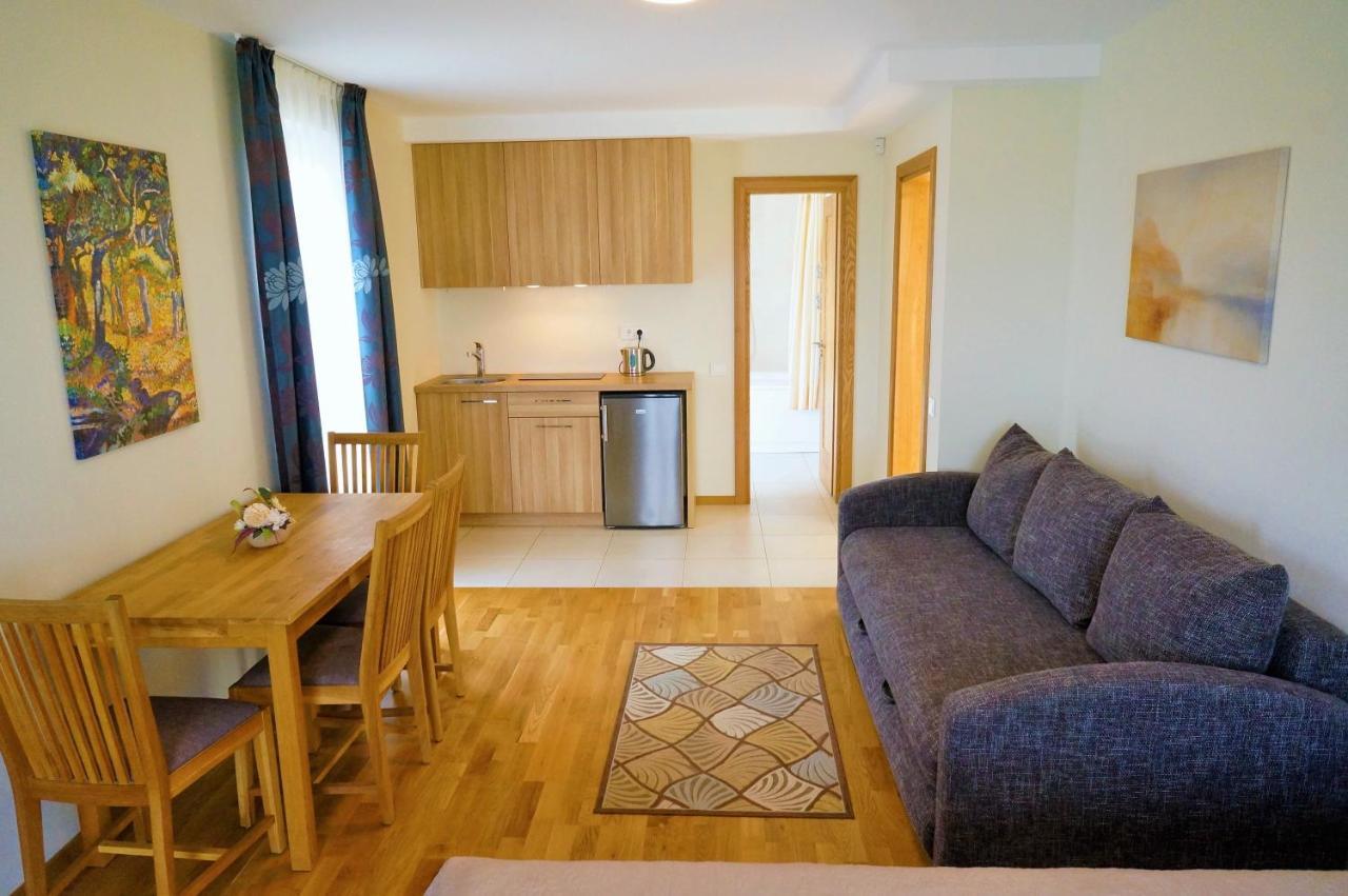 Smelio Vila Apartments Palanga Eksteriør billede