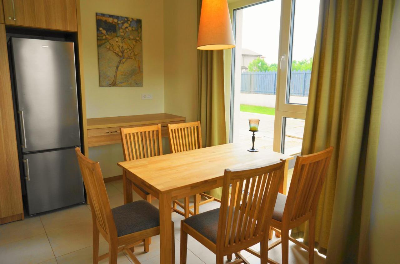 Smelio Vila Apartments Palanga Eksteriør billede