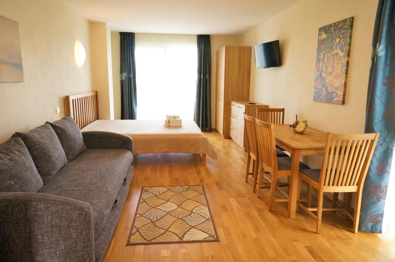Smelio Vila Apartments Palanga Eksteriør billede