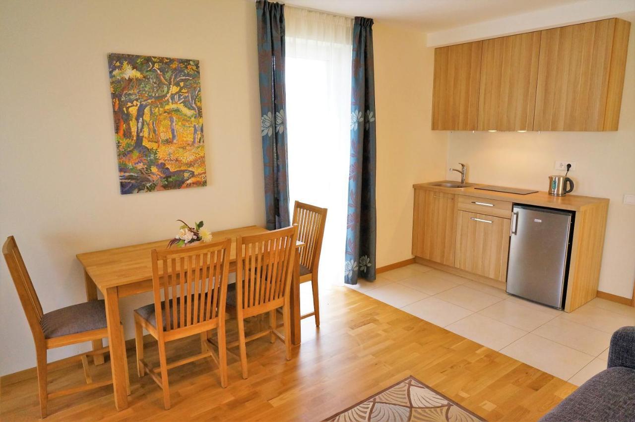Smelio Vila Apartments Palanga Eksteriør billede